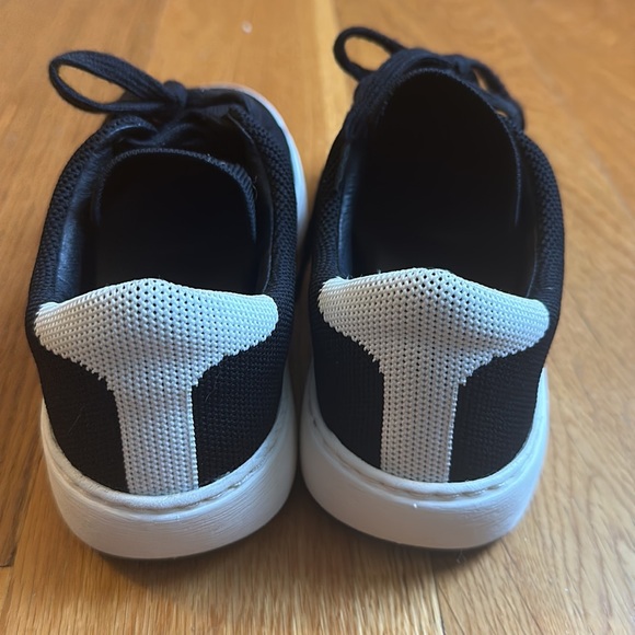 Sofft Black Sneakers - Picture 6 of 7